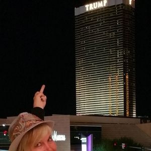 Meet your Posher, Dee jaye